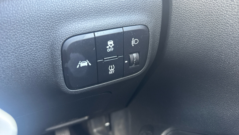 Hyundai i10 1.0 MPi SE Connect 5dr Petrol Hatchback